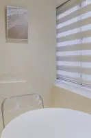 휴양지 감성 가득한 미니멀 스파 욕실 인테리어